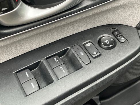 Used 2018 Honda CR-V EX image 28