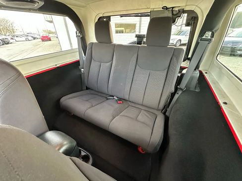 Used 2013 Jeep Wrangler Sport AWD/4WD image 16