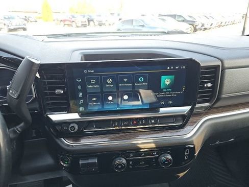 Used 2024 Chevrolet Silverado 2500 LT image 14