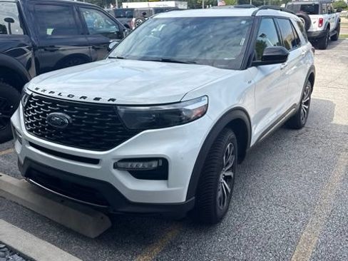 Used 2022 Ford Explorer ST-Line w/ Class IV Trailer Tow Package AWD/4WD image 1