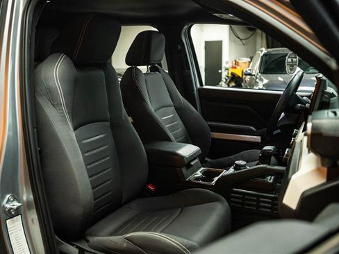 Used 2024 Toyota Tacoma TRD Off-Road image 13