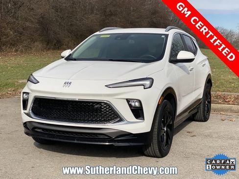 Used 2024 Buick Encore GX Sport Touring image 3