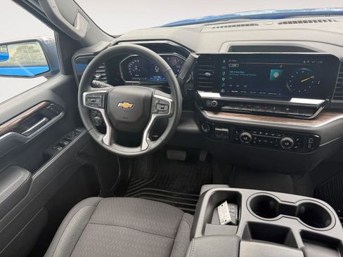 Used 2026 Chevrolet Silverado 1500 LT AWD/4WD image 11