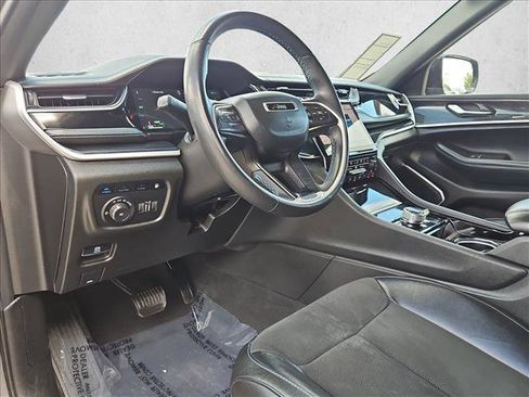 Used 2022 Jeep Grand Cherokee Trailhawk AWD/4WD image 10