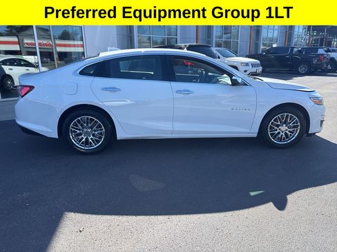 Used 2020 Chevrolet Malibu LT FWD image 1