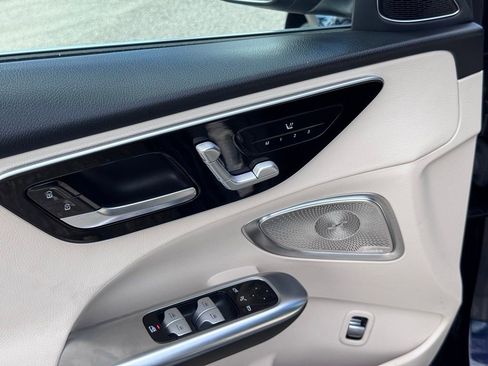 Used 2022 Mercedes-Benz C 300 4MATIC Sedan image 15