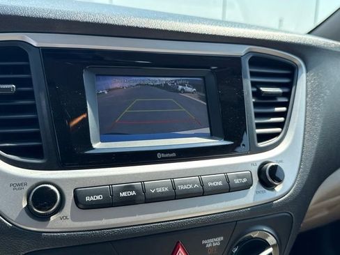 Used 2022 Hyundai Accent SE FWD image 31
