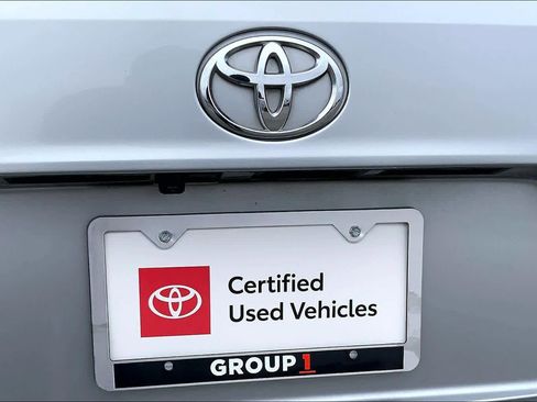 Certified 2024 Toyota Highlander LE image 10