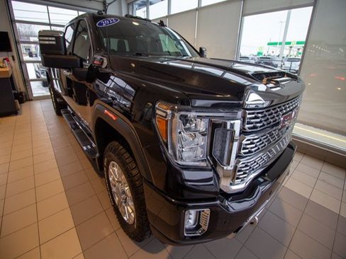 Used 2022 GMC Sierra 3500 Denali w/ Denali Ultimate Package image 4