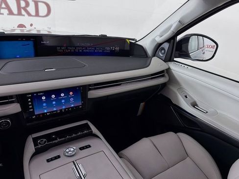 New 2026 Lincoln Navigator Reserve AWD/4WD image 26