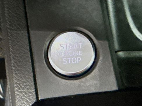 Used 2023 Audi A4 2.0T Premium image 21