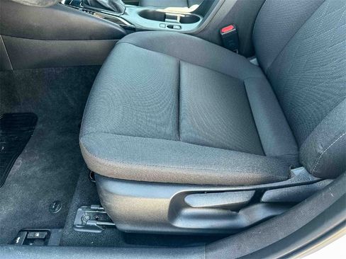 Certified 2024 Toyota Corolla LE image 15