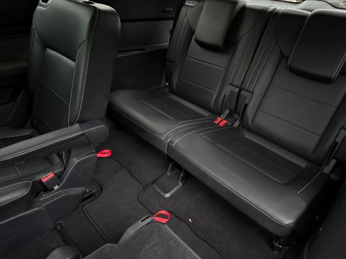 Used 2022 Volkswagen Atlas SEL image 15