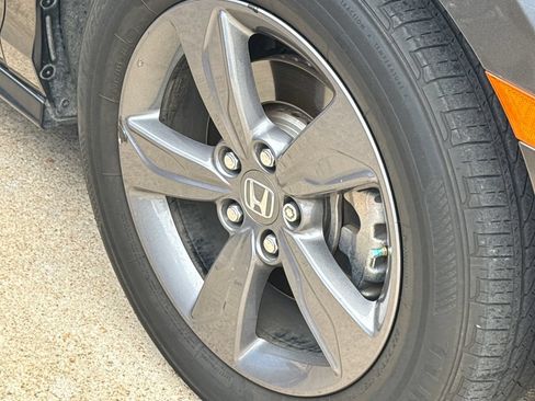 Used 2022 Honda Odyssey EX image 5