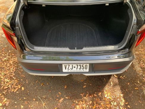 Used 2025 Kia K4 LXS image 29