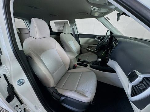 New 2025 Kia Soul LX w/ LX Technology Package image 25