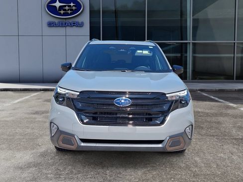 Used 2025 Subaru Forester Sport AWD/4WD image 2