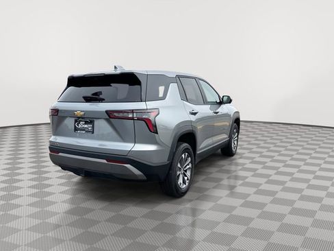 Used 2025 Chevrolet Equinox LT w/ Safety and Technology Package FWD image 11
