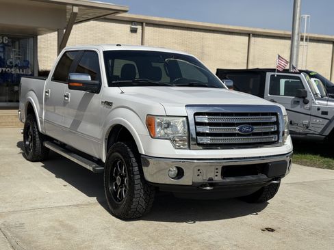 Used 2013 Ford F150 Lariat w/ Lariat Chrome Pkg image 3