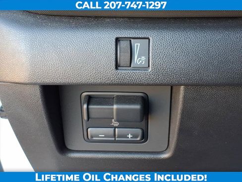 Used 2023 Chevrolet Colorado Z71 w/ Z71 Convenience Package 2 image 16