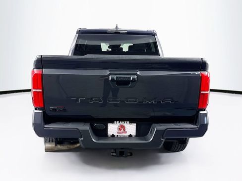 Used 2025 Toyota Tacoma TRD Sport AWD/4WD image 8