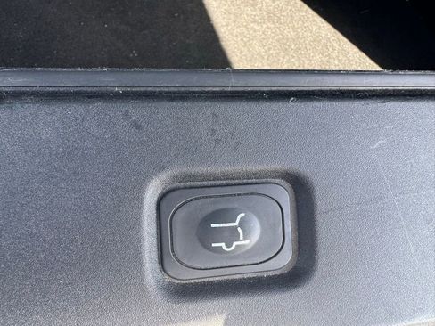 Used 2025 Ford Expedition Platinum AWD/4WD image 8