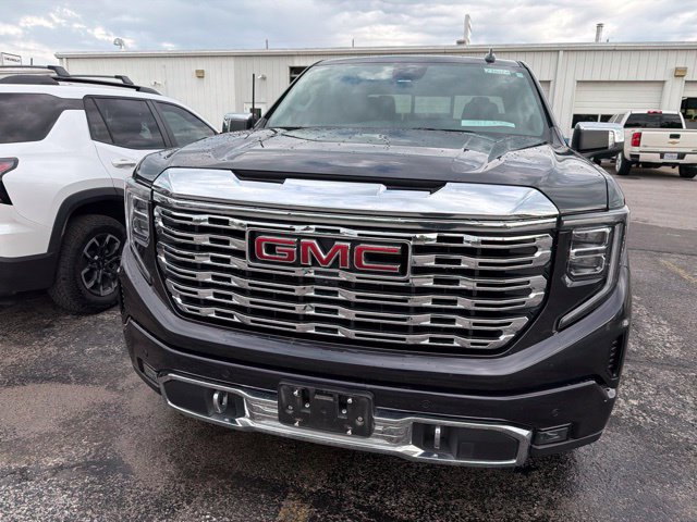 Used 2024 GMC Sierra 1500 Denali AWD/4WD image 5