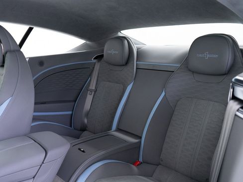 Used 2025 Bentley Continental GT Speed image 19