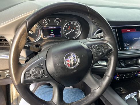 Used 2020 Buick Enclave Essence w/ Sport Touring Edition image 10