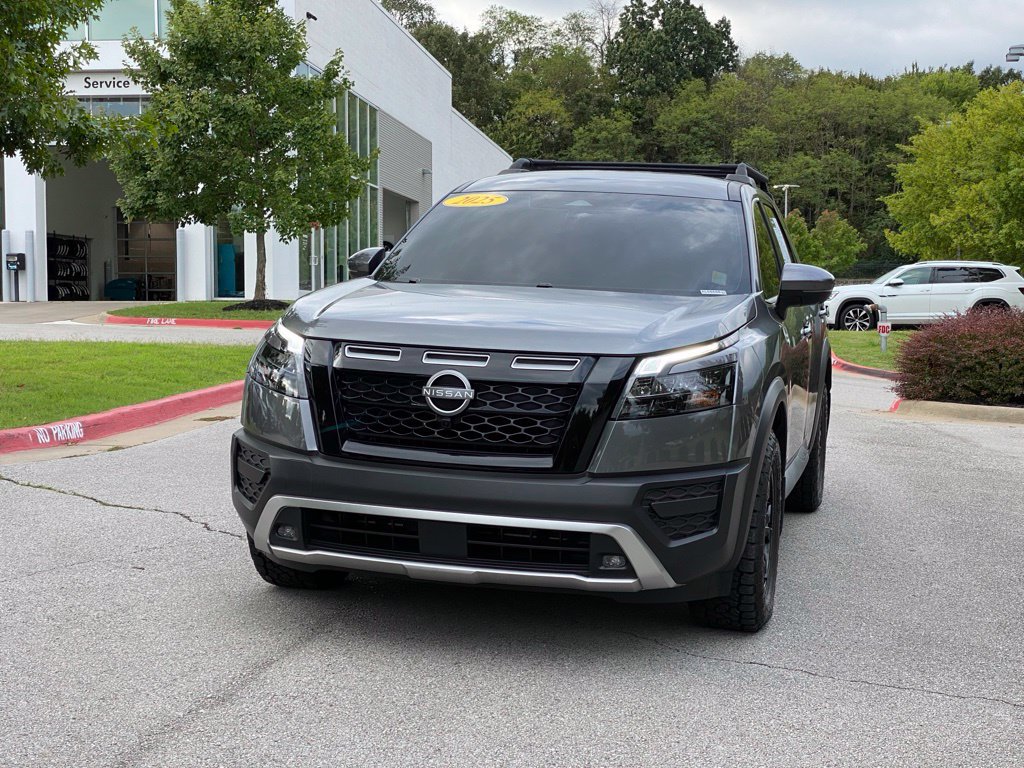 Used 2025 Nissan Pathfinder Rock Creek AWD/4WD image 3