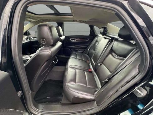 Used 2019 Cadillac XTS Luxury image 35