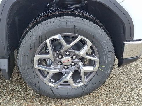 New 2026 GMC Sierra 1500 SLT w/ SLT Premium Package image 9