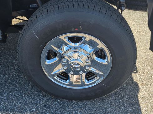 New 2026 RAM 2500 Tradesman AWD/4WD image 9