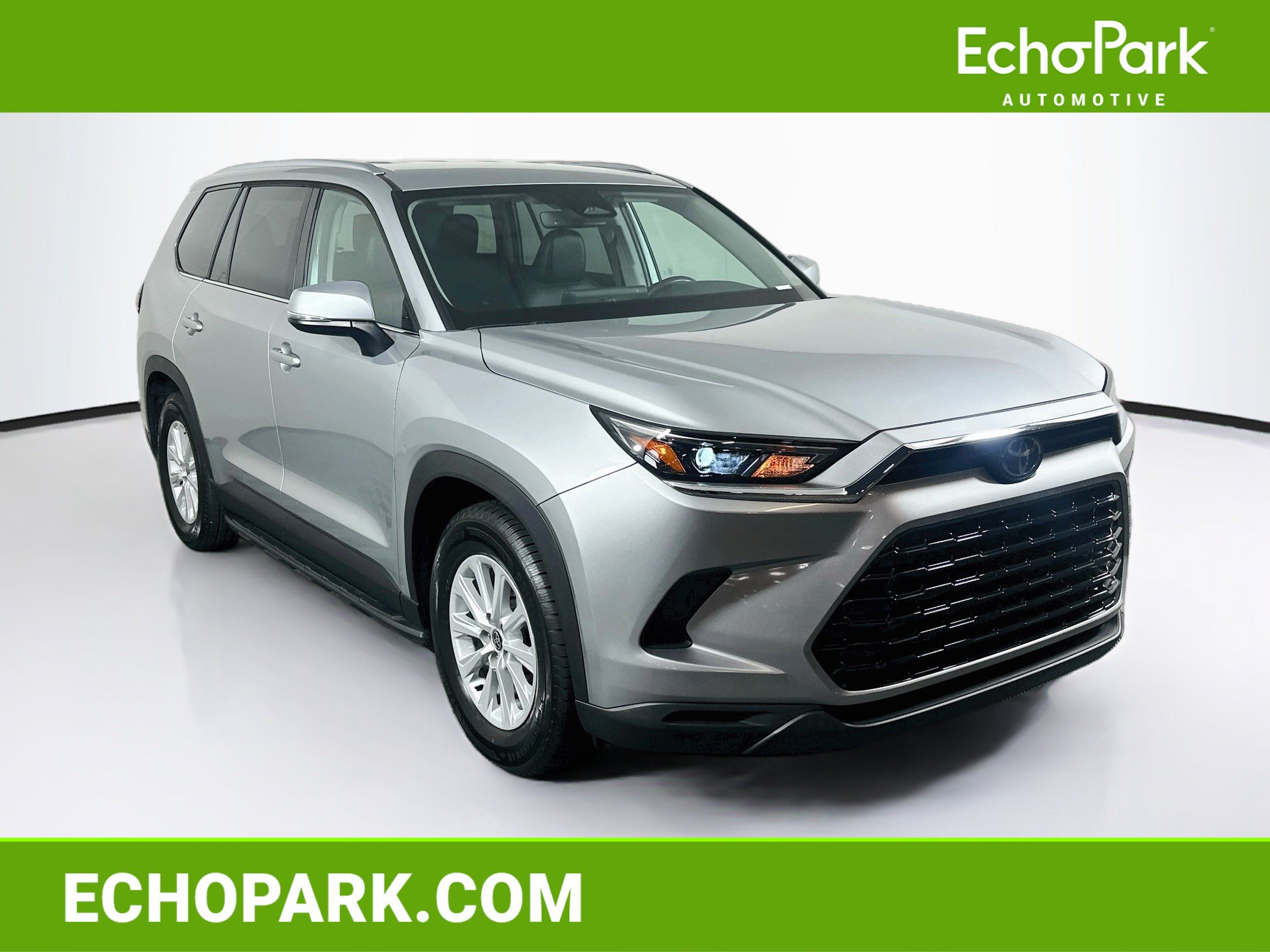 Used 2024 Toyota Grand Highlander FWD image 1