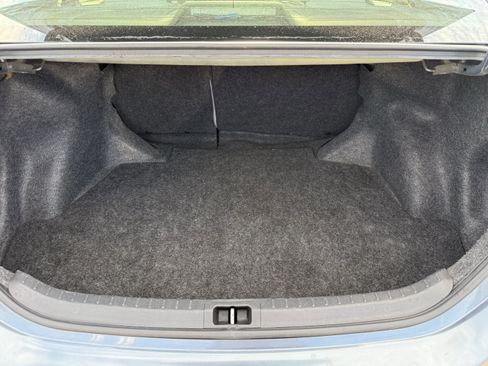 Used 2016 Toyota Corolla LE image 28