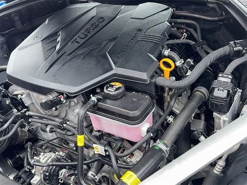 Used 2025 Genesis G70 2.5T image 58