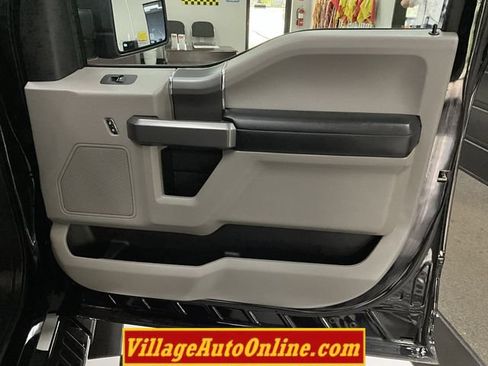 Used 2020 Ford F150 XLT w/ Equipment Group 302A Luxury AWD/4WD image 36