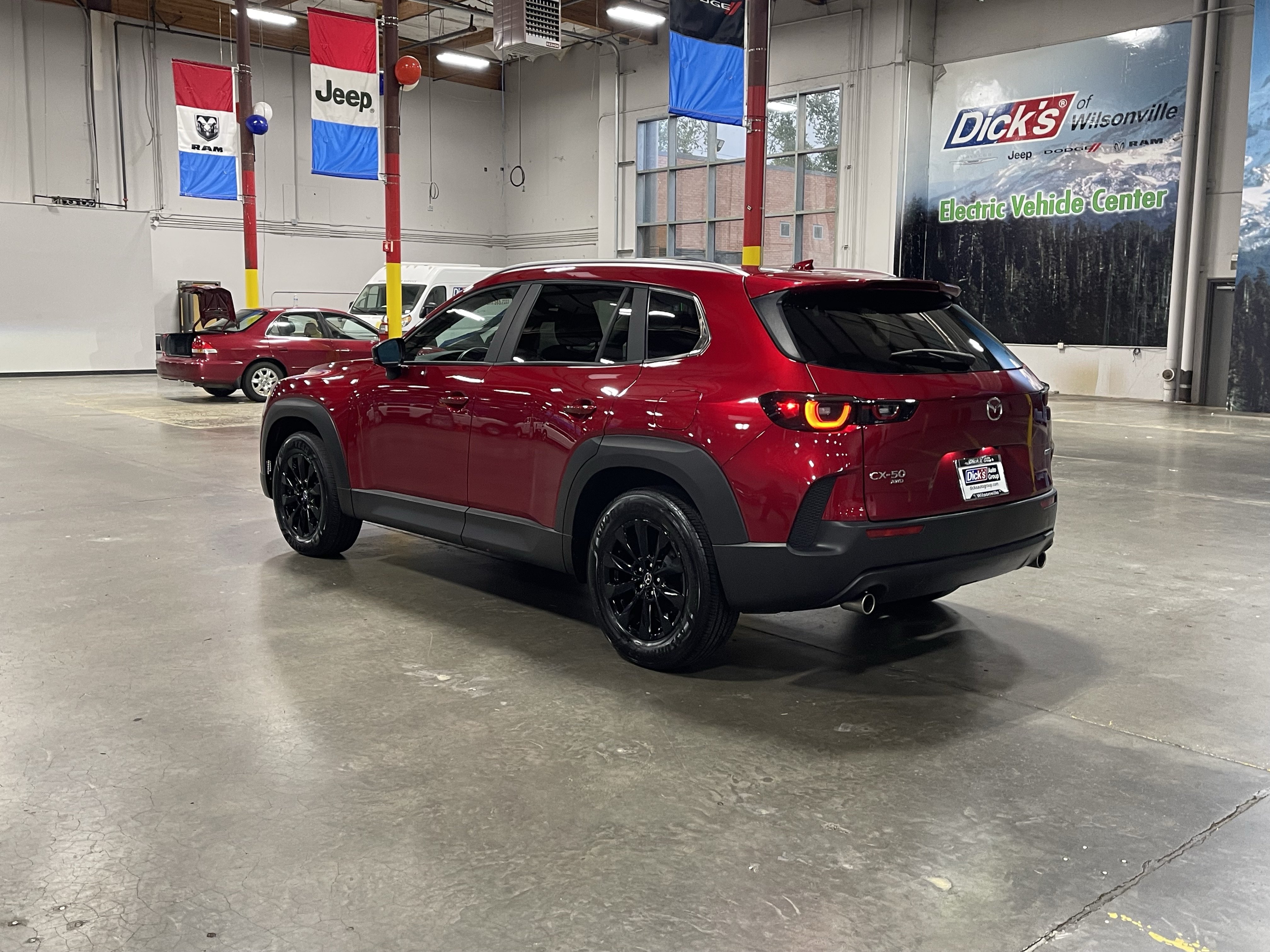 Used 2025 MAZDA CX-50 AWD 2.5 S w/ Premium Package image 3