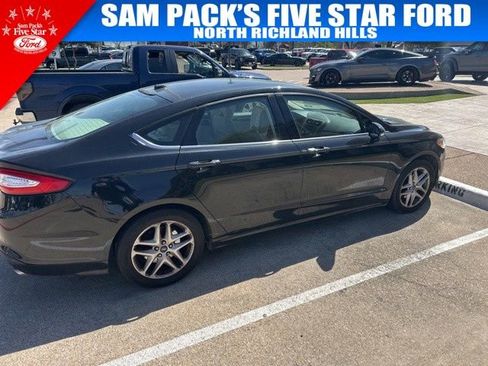 Used 2014 Ford Fusion SE FWD image 6