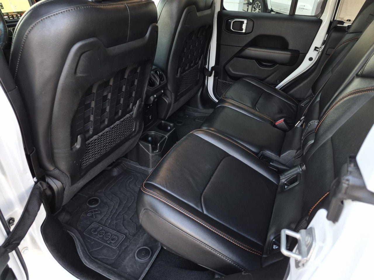 Used 2023 Jeep Gladiator Mojave AWD/4WD image 15