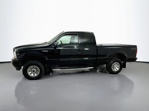 Used 2002 Ford F250 XLT AWD/4WD image 4