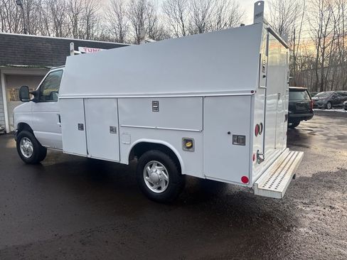 Used 2016 Ford E-350 and Econoline 350 Super Duty w/ Power Windows & Locks Group image 26
