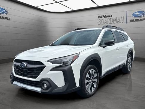 Used 2025 Subaru Outback Limited AWD/4WD image 11