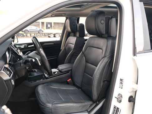 Used 2018 Mercedes-Benz GLS 550 4MATIC w/ Driver Assistance Package image 22