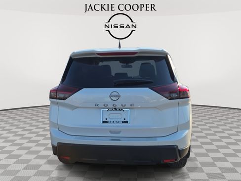 New 2026 Nissan Rogue SV w/ Cold Weather Package FWD image 6