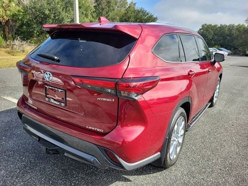 Used 2022 Toyota Highlander Limited image 10