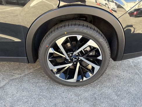 New 2025 Mitsubishi Outlander 4WD Plug-In Hybrid image 8
