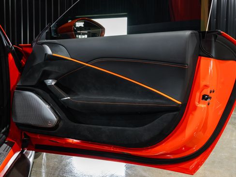 Used 2021 Ferrari Roma RWD image 36