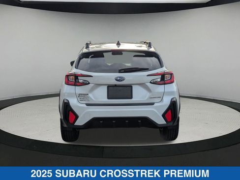 Certified 2025 Subaru Crosstrek 2.0i Premium image 5