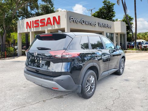 Certified 2023 Nissan Rogue S image 4